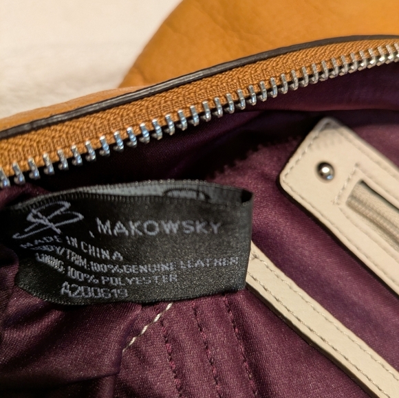 B. Makowsky Purse, Leather - Picture 10 of 13